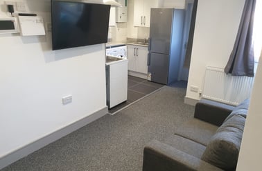 Flat 3 - 78 Bournbrook, Selly Park, Birmingham - Image 3