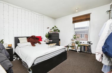 Slack Lane, California, Derby - Image 2