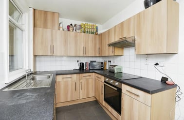 Slack Lane, California, Derby - Image 3