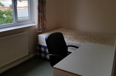 Grinsbrook, Lenton, Nottingham - Image 3