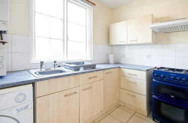 Forest Rd West Flat 1, Radford, Nottingham - Image 2