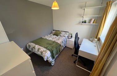 Leahurst Crescent, Harborne, Birmingham - Image 2