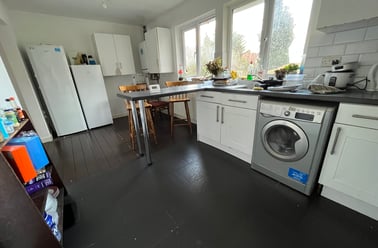 Hawton Crescent, Lenton, Nottingham - Image 2