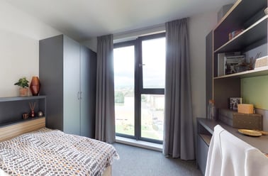 Classic En-suite, St James, 110 St James Road, Townhead, Glasgow - Image 2