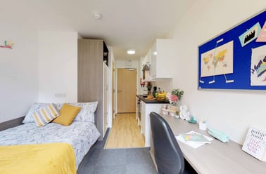 Premium Studio, Haymarket, 5 West Park Place, City Centre, Edinburgh - Image 2