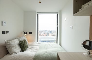 Penthouse En-suite, Martha Street Apartments, 77 John Street, City Centre, Glasgow - Image 2