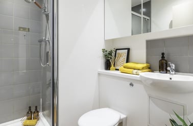 Premier En-suite 13 Bed, Hope Street, City Centre, Liverpool - Image 3