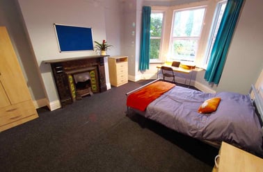 Whipcord Lane, Near university, Chester - Image 3