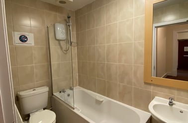 Whitehall Street, City centre, Dundee - Image 3