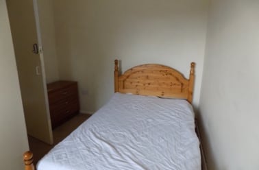 Park Barn Drive, Near university, Guildford - Image 2