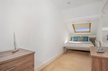 Central Road, The hoe, Plymouth - Image 3