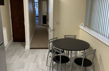 15 Middleton Street, St thomas, Swansea - Image 2