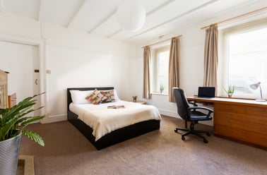 Houndiscombe Road, Mutley, Plymouth - Image 2