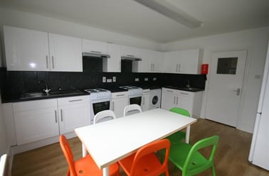 Finchley Road , West hampstead, London - Image 2