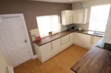 School road, Crookesmoor, Sheffield - Image 2