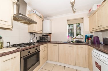 Upper park rd, egerton court, Victoria park, Manchester - Image 3