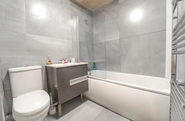 Upper park rd, egerton court, Victoria park, Manchester - Image 2