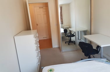 St Lukes Court, City centre, Hatfield - Image 2