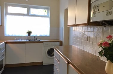 Barnsfold avenue, Fallowfield, Manchester - Image 2