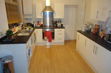 Ladybarn lane, Fallowfield, Manchester - Image 2