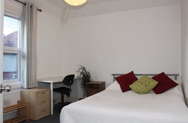 Langhorn Road, Swaythling, Southampton - Image 2