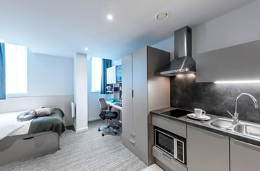 Studio - Silver Plus, Verde, Barrack Road, City Centre, Newcastle - Image 2