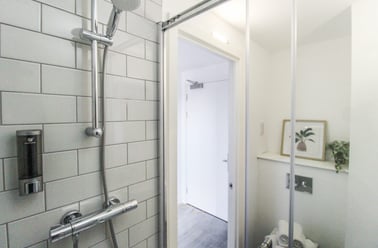 Large Studio (Top Floor), The Nest, 3-7 Marble Street, Clarendon Park, Leicester - Image 3