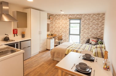 Courtyard Studio, Roman House, Hanover Square, City Centre, Newcastle - Image 3