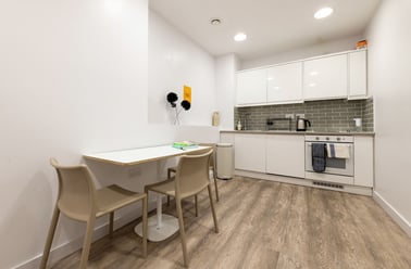 Collegiate Park House, 102-108 Above Bar Street, City Centre, Southampton - Image 2