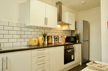 Carfax Court Flats, 7 Lower Park Road, Victoria Park, Manchester - Image 3