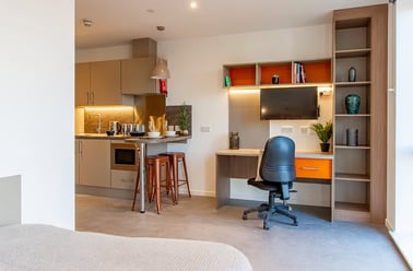 Deluxe Studio, Dean Street Works, 13-19 Dean Street, Near University, Bristol - Image 2