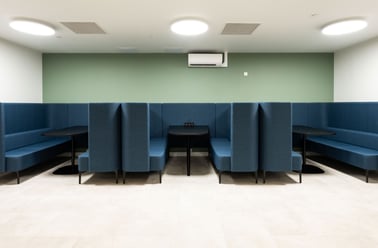 The Paragon, Boston Manor Road, Brentford, London - Image 3