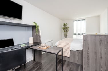 Opto, City Road, City Centre, Newcastle - Image 2