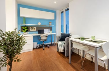 Griffon Studios, Winstanley Road, Battersea, London - Image 2