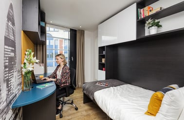 Tower Bridge, 52 Minories, Tower Hill, London - Image 2