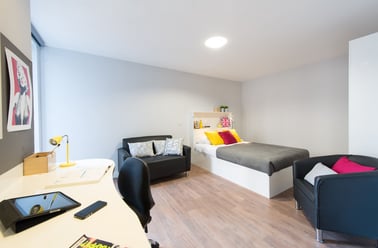 Premium Studio, Glassyard Building, 7A Stockwell Green, Stockwell, London - Image 3