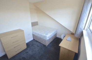 Welton Grove, Hyde Park, Leeds - Image 3