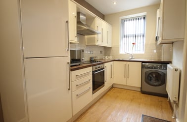 Newbould lane, Broomhill, Sheffield - Image 2