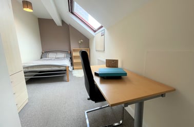 Wadbrough road, Ecclesall, Sheffield - Image 2