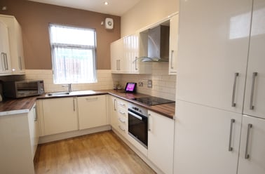 Walton road, Ecclesall, Sheffield - Image 2
