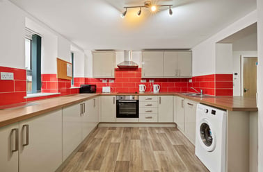 Houndiscombe Road, Mutley, Plymouth - Image 2
