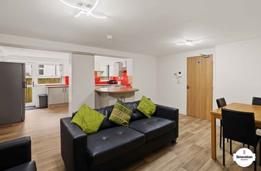 Houndiscombe Road, Mutley, Plymouth - Image 3