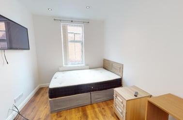 University Road, Highfields, Leicester - Image 3