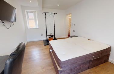 St. Peters Road, Highfields, Leicester - Image 2