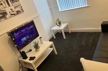 Kensington Road, Near university, Middlesbrough - Image 3