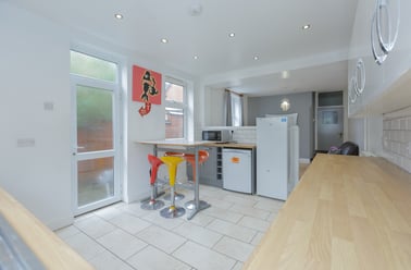 Fosse Road South, City Centre, Leicester - Image 3