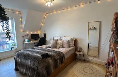 Wellington Road, Fallowfield, Manchester - Image 2