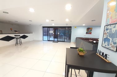 Crendon Street, Buckinghamshire, High wycombe - Image 2