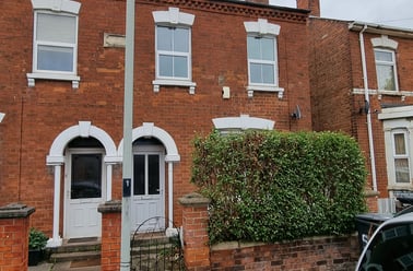 Honyatt Road, Kingsholm, Gloucester - Image 2