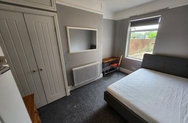 Oxford Road, Kingsholm, Gloucester - Image 2